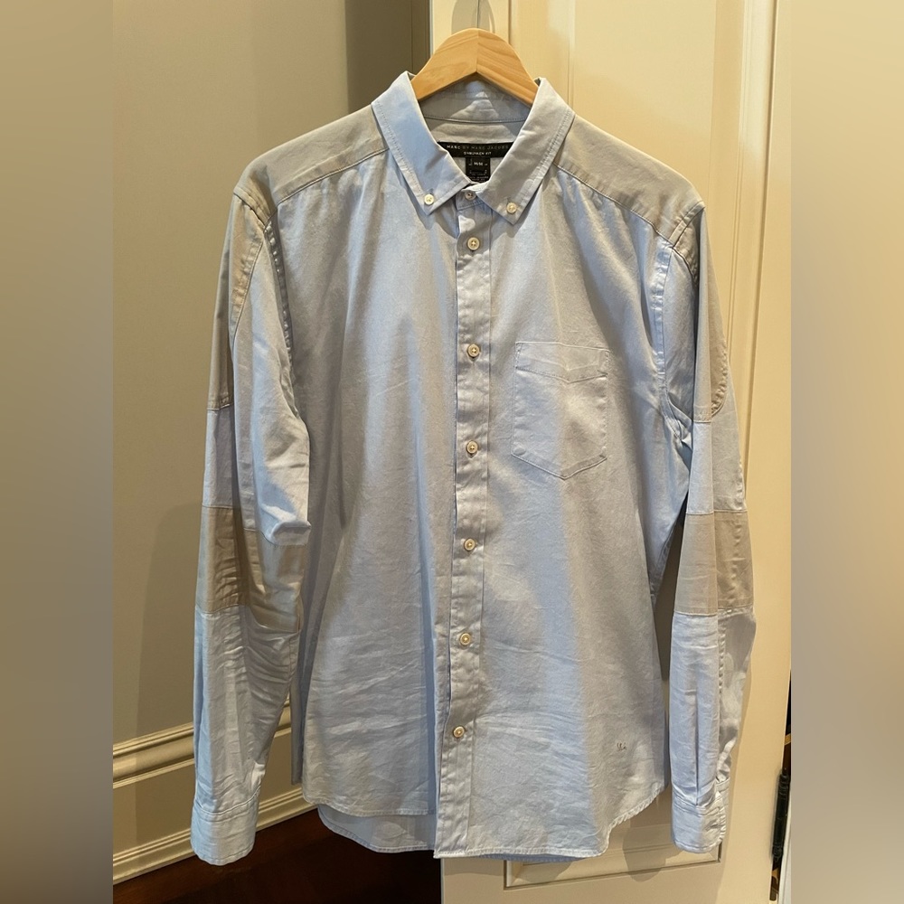Marc by Marc Jacobs Light Blue/Gray Patch work Button Down Shirt. Size: M.